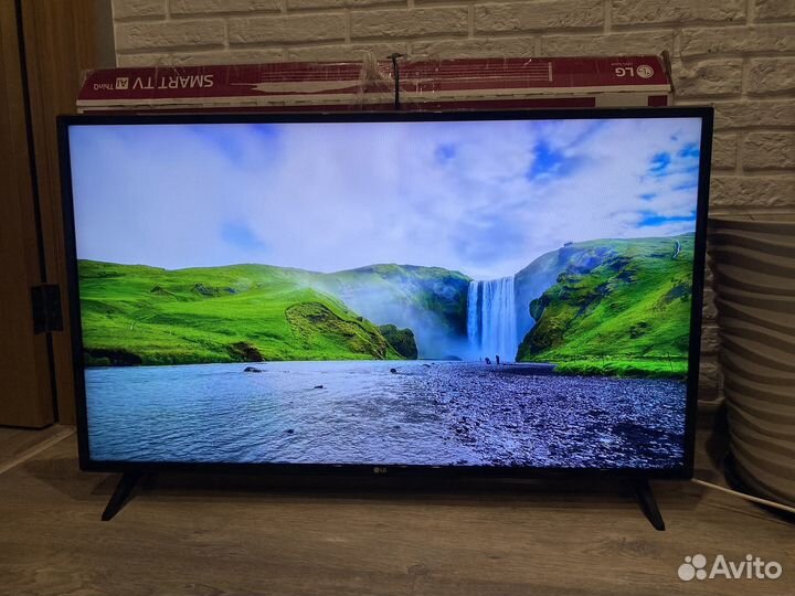 Телевизор lg SMART tv 43 дюйма