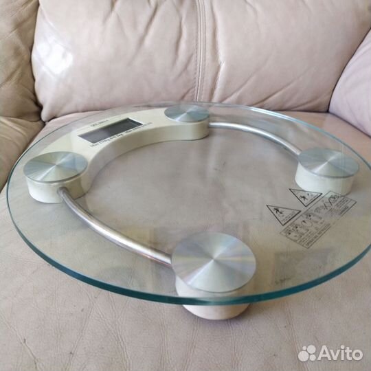 Весы напольные электронные