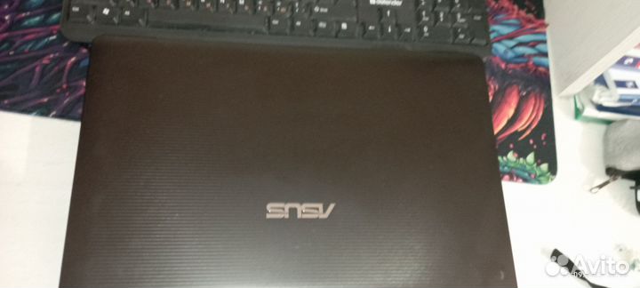 Ноутбук asus