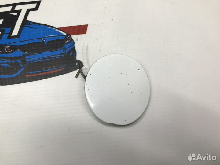 Заглушка буксировочного крюка передняя Toyota Vitz