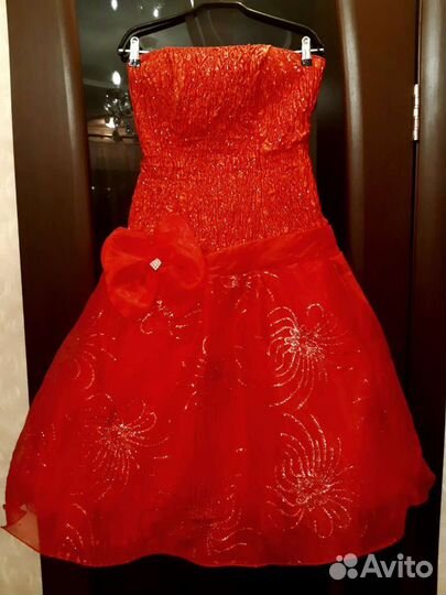 Вечернее платье