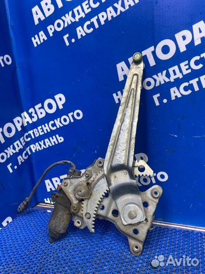 Задний правый стеклоподъемник Toyota Sprinter