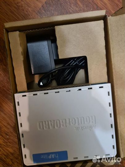 Маршрутизатор MikroTik hAP lite