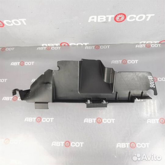 Воздуховод левый VW Touareg 7L 20032010