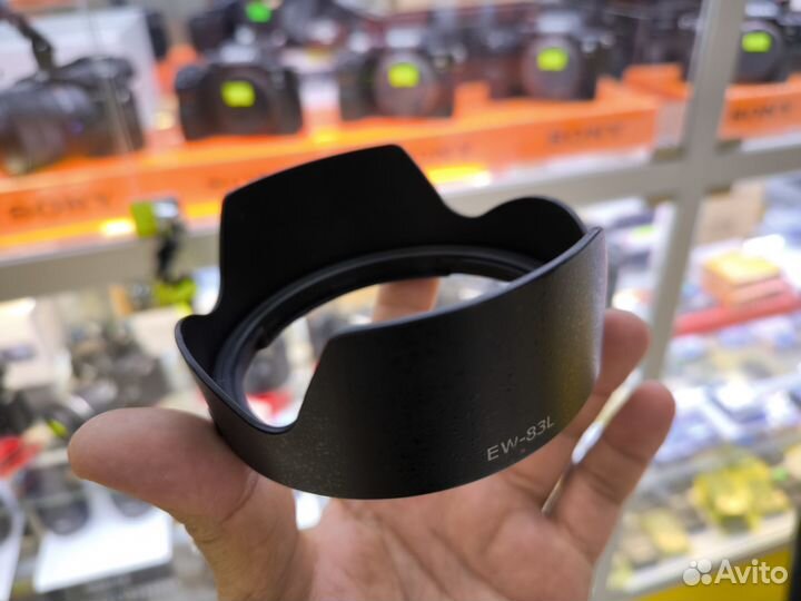 Бленда для Canon EF-S 17-55mm F/2.8 EW-83L