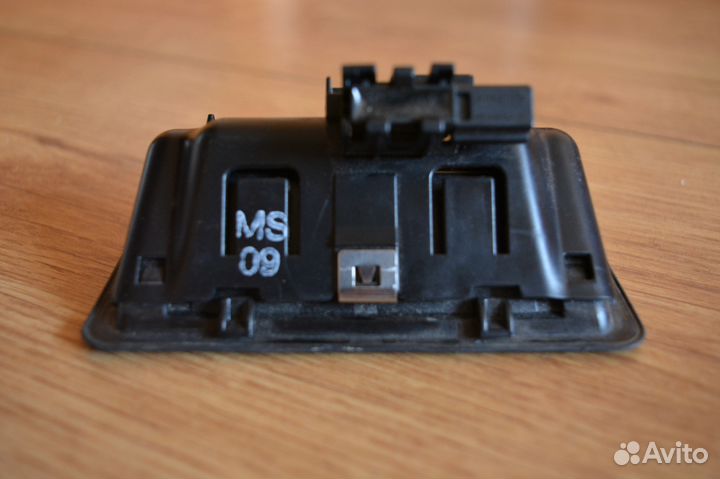 5124 7 118 158 - ручка открывания багажника BMW