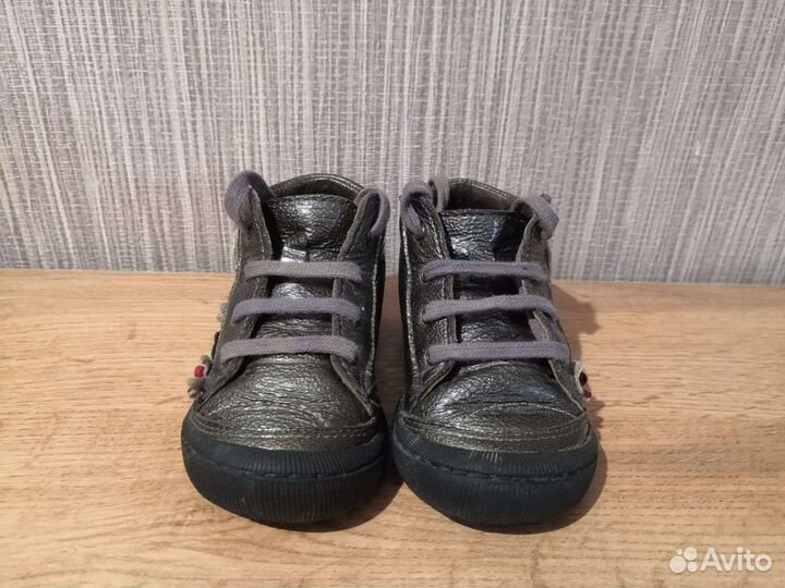 Ботинки на девочку