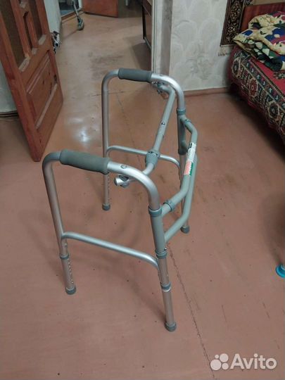 Ходунки для взрослых