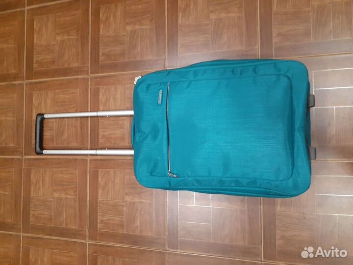 Чемодан на колесах