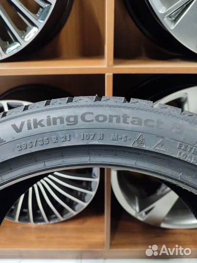 Continental VikingContact 8 295/35 R21 и 315/30 R22 107H