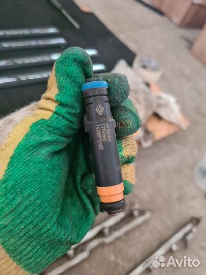 Форсунка топливная Renault Symbol 1 1.4 2004