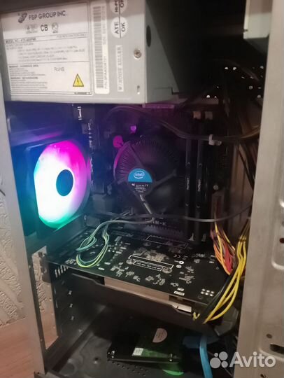Игровой компьютер с монитором