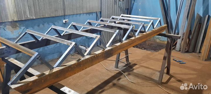 Металлокаркас лестницы