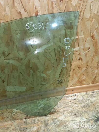 Стекло Двери Опель Астра J Левое Переднее 2013 год