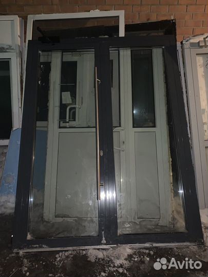 Алюминевая тёплые дверь