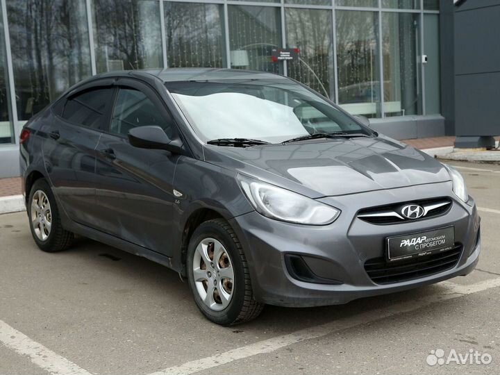 Hyundai Solaris 1.6 AT, 2013, 117 117 км