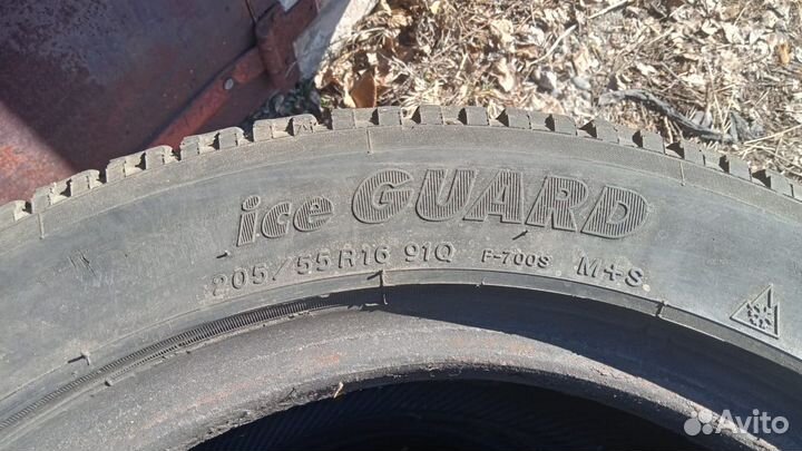 Yokohama Ice Guard F700S 205/55 R16