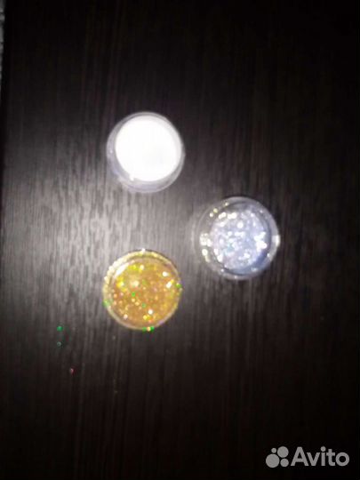 Гель-лаки, Втирки для маникюра