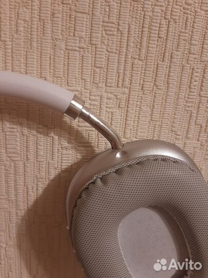 Беспроводные наушники