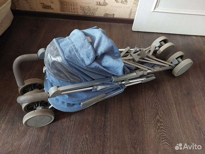 Коляска-трость babyton