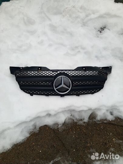 Решётка радиатора на Mercedes Sprinter W906