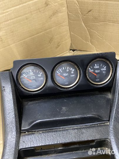 Доп приборы audi 80