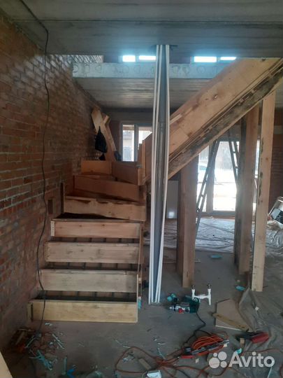 Монтаж монолитных лестниц