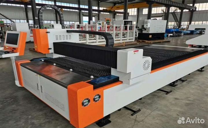Лазерный станок раскроя листового металла 3000 вт