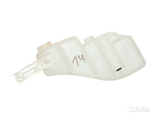 Бачек омывателя Лада 2110