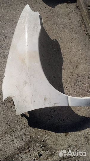 Крыло переднее правое Крайслер Войджер