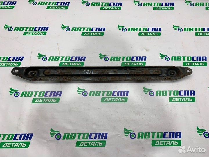 Балка под радиатор передняя Peugeot 308 хетчбек