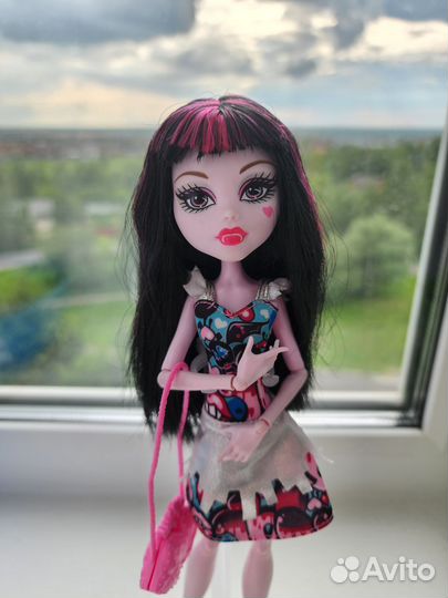 Кукла монстер хай дракулаура бу йорк