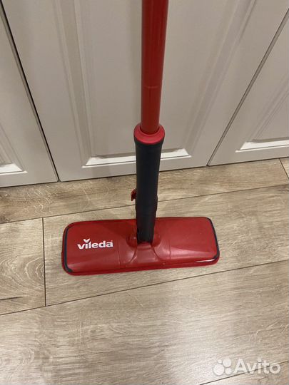 Новая Швабра с отжимом Vileda Twist&Go