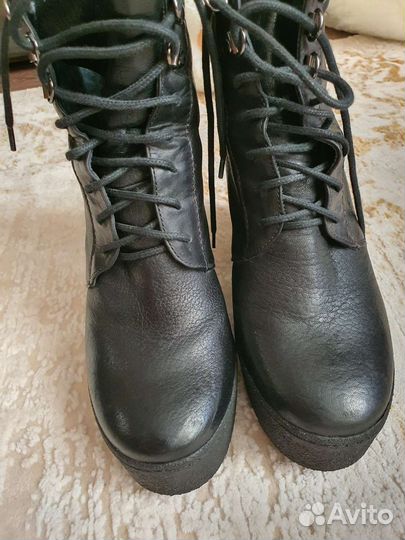 Ботинки зимние 39р. фирма VIC Matie Италия