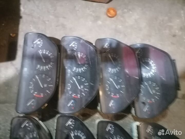 Приборная панелььмв е34