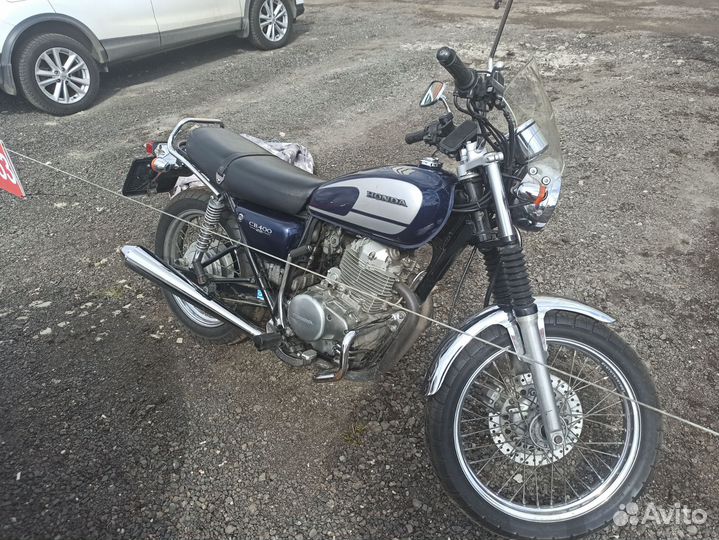 Мотоцикл Honda CB400SS