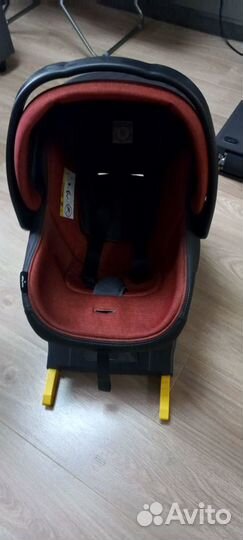 Автокресло Peg Perego от 0 с базой isofix