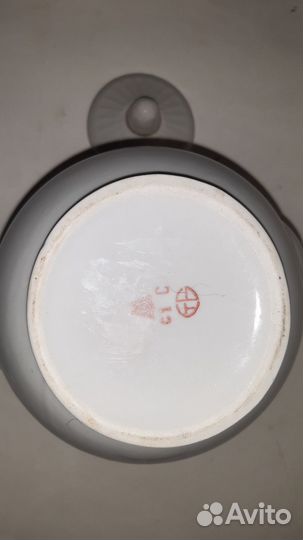 Кувшины фарфор