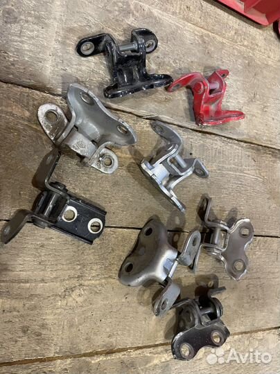 Петли дверные Toyota Corolla 150