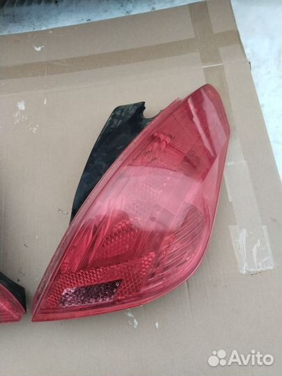 Задние фонари Peugeot 308