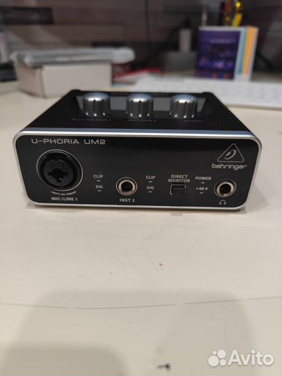 Аудиоинтерфейс с микрофонным предусилителем