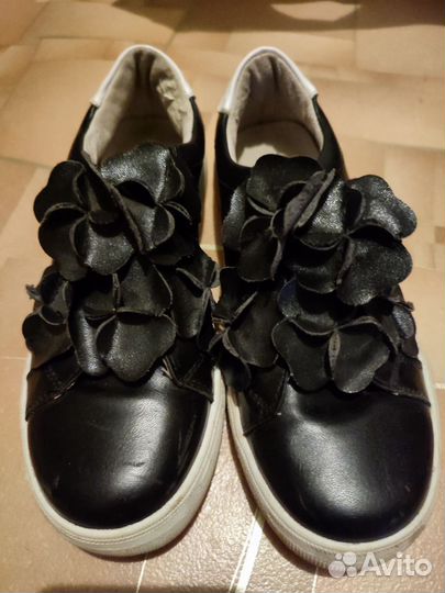 Туфли на девочку 34размер