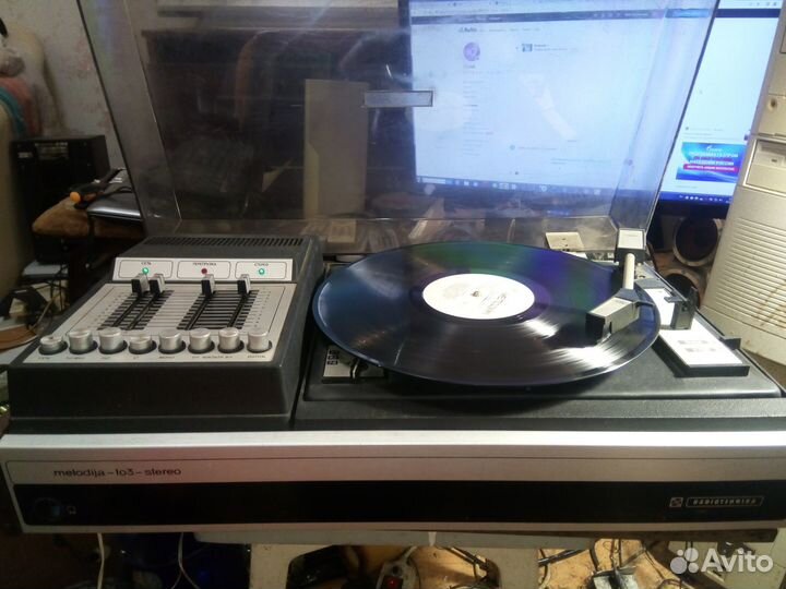 Продам проигрыватель Мелодия -103 стерео