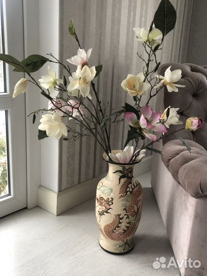 Композиция ваза с цветами вьетам раритет