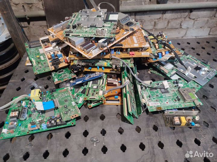 Платы с телевизоров