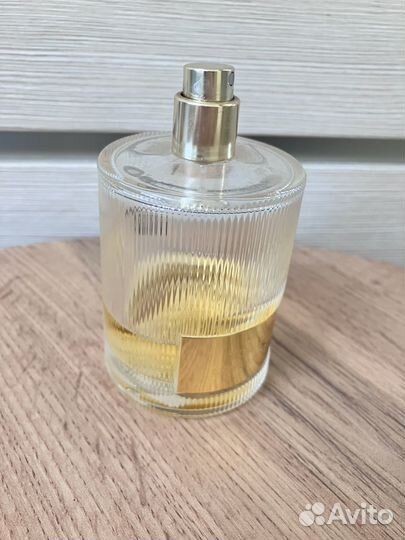 Парфюмерная вода TOM ford