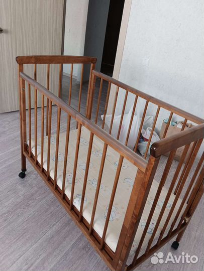 Детская кроватка