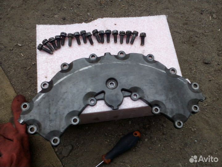 Крышка блока двигателя М62 BMW X5 e53 е39 e38 e52