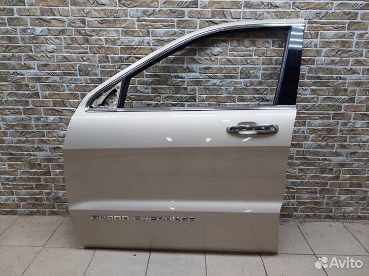 Дверь передняя левая Jeep Grand Cherokee