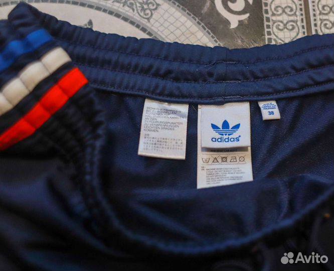 Шорты спортивные женские adidas